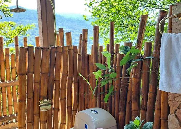 The Luxury Glamping Star